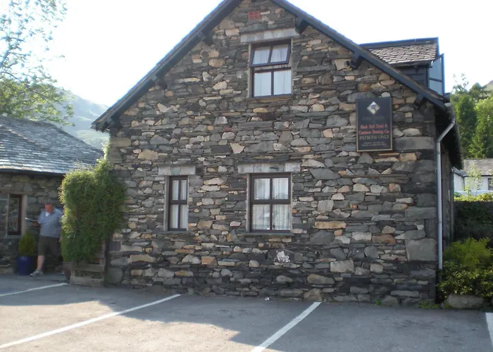 Inn The Black Bull And 2*