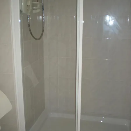 여관 The Black Bull And 2*